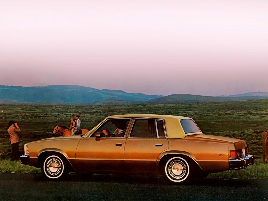  Chevrolet Malibu Classic Sport Sedan 1981 года  (фото 2 из 2)